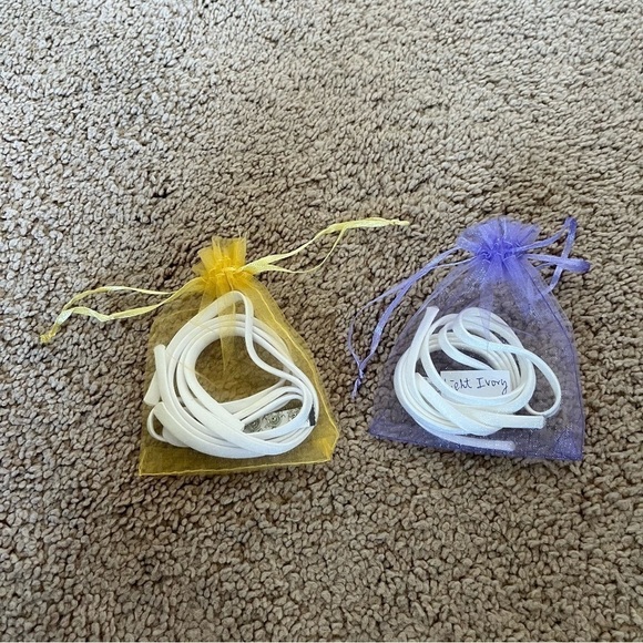 *2/$15* NWOT Set of 2 pairs Detachable Satin Straps - Picture 1 of 3